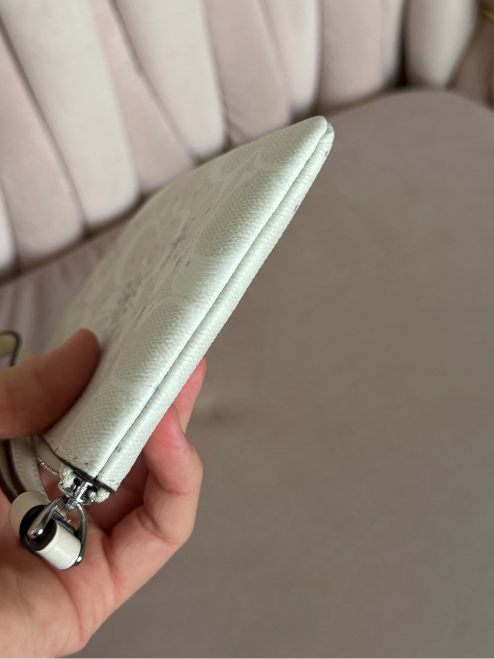 COACH C1862 Corner Zip Wristlet in Snowflake Signature❄️ - Picture 6 of 16
